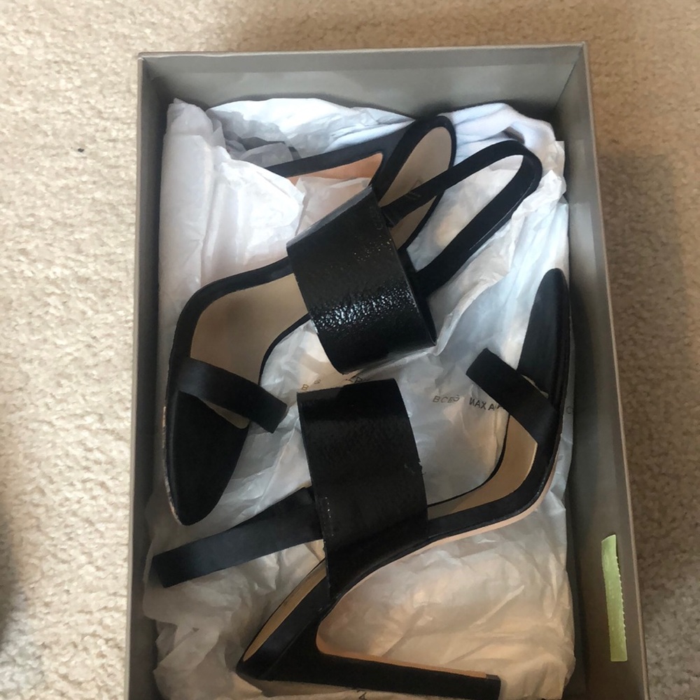 BCBG ‘JASH’ sandal heel.